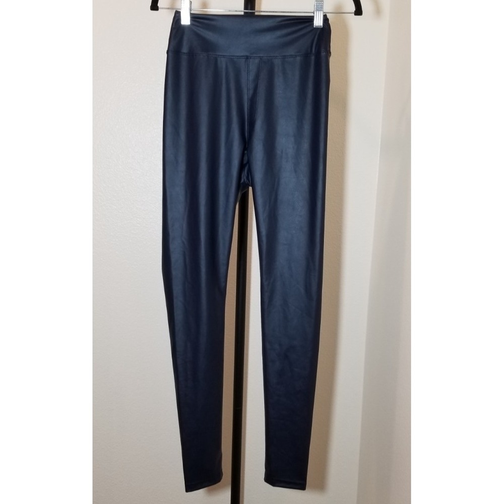 Offline by Aerie Real Luxe Legging Womens M Navy Faux Leather Activewear NWOT